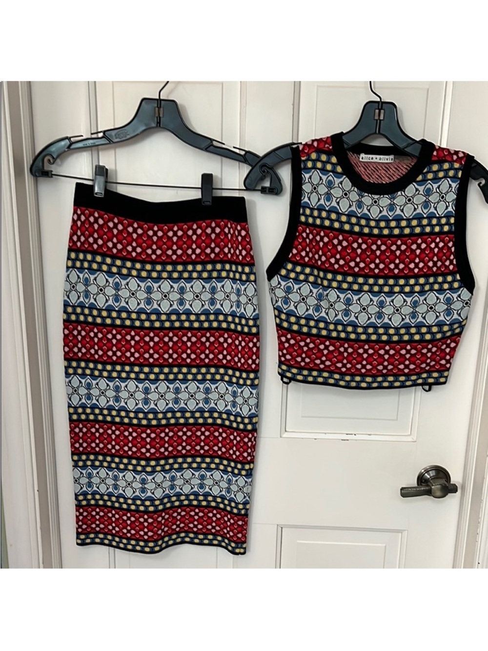 Alice + Olivia Geometric Stretch Knit Pencil Skirt Set Size Small